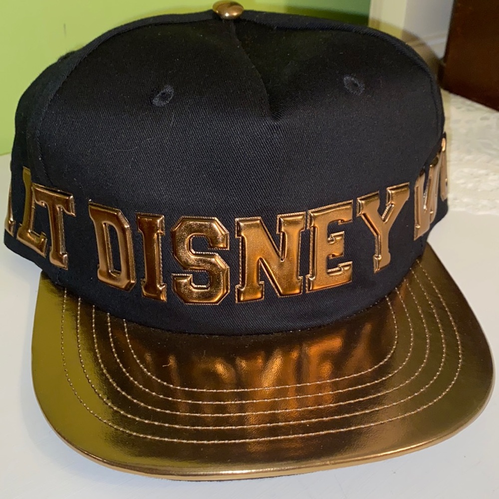 NEW Gold and Black Walt Disney World Cap